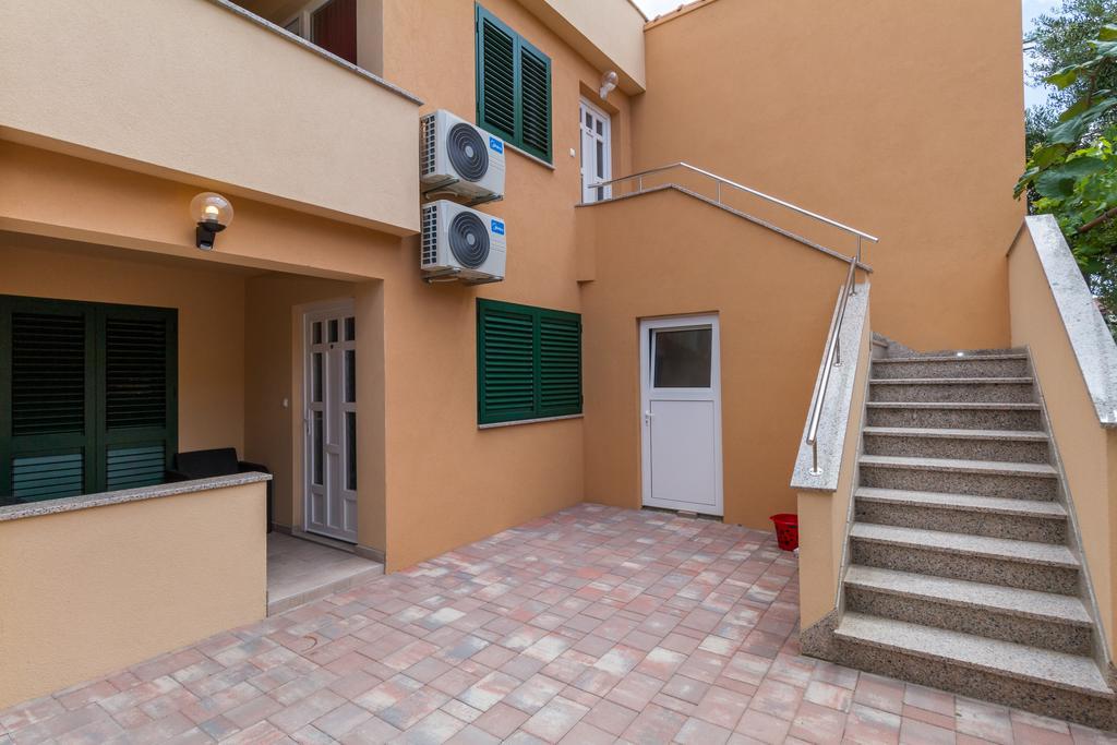 Apartments Villa-Ines Center ヴォディツェ エクステリア 写真